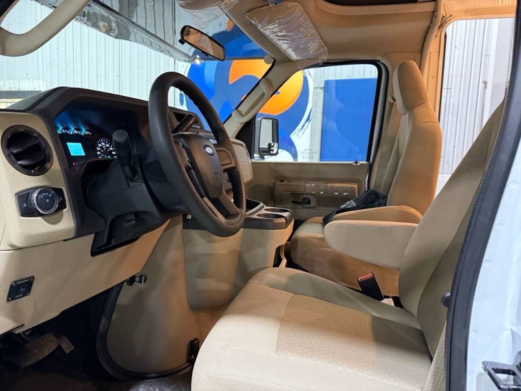 Thor Motor Coach Echelon LC19 Essence 2026 à vendre