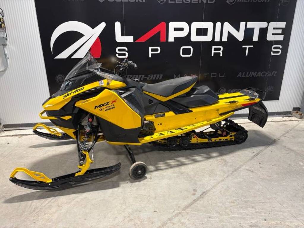 Ski-Doo MXZ X 137 600R E-TEC Ice Ripper XT 1.25'' E.S. 2024 à vendre