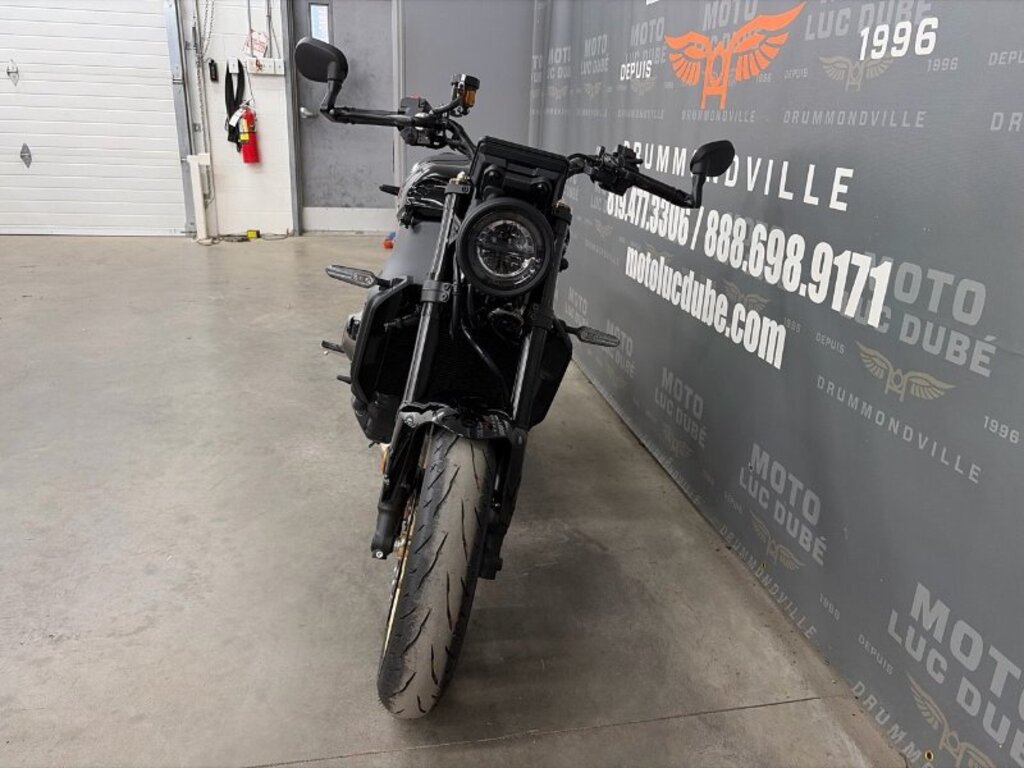 Yamaha XSR900 2025 à vendre