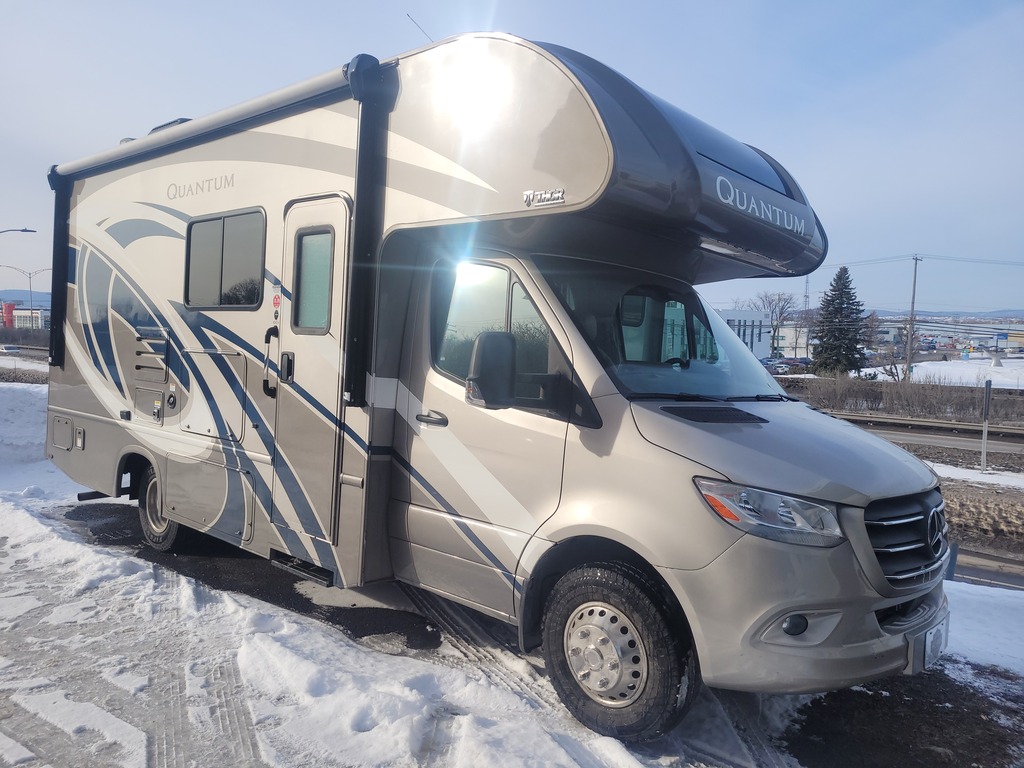 Thor Motor Coach Quantum 2020