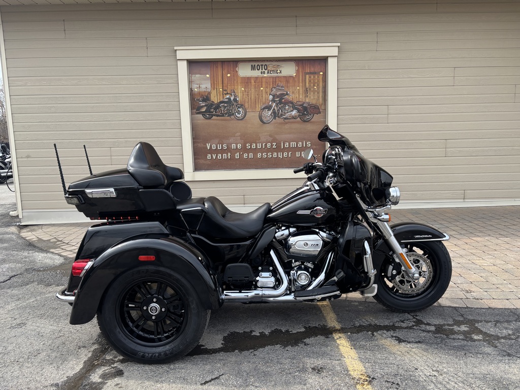 Harley-Davidson FLHTCUTG Tri Glide Ultra 2023