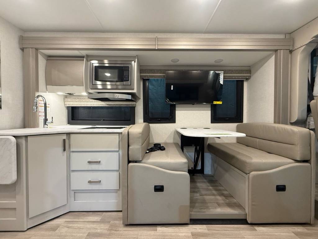 Thor Motor Coach 28.1 Essence 2026 à vendre