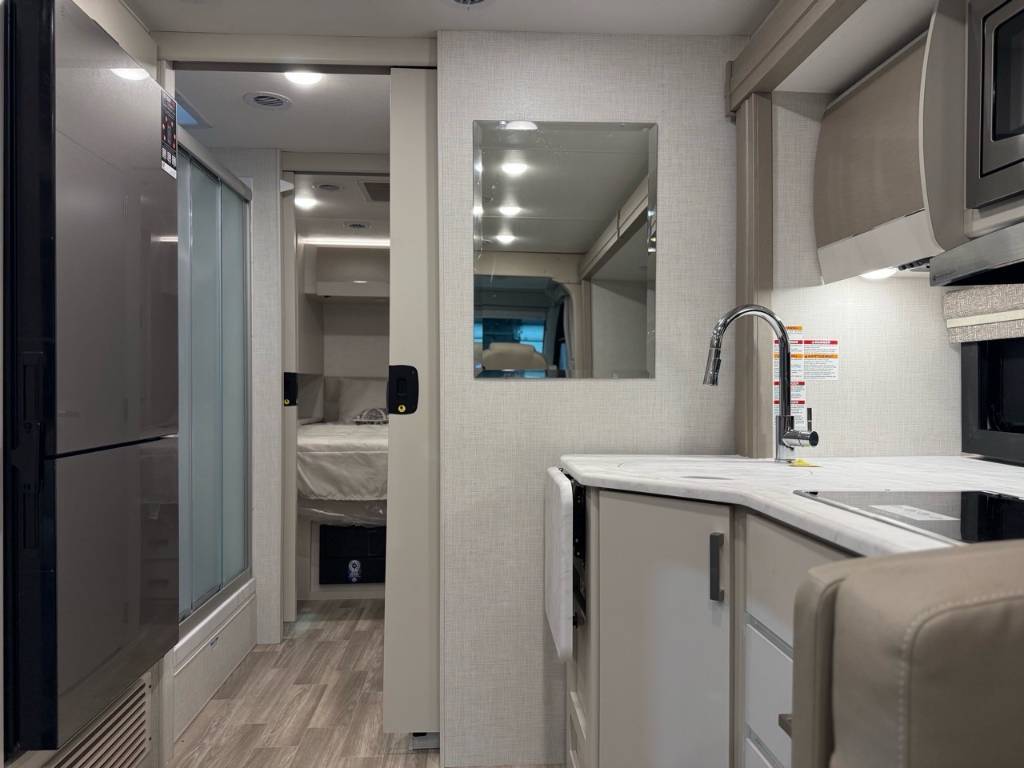 Thor Motor Coach 28.1 Essence 2026 à vendre