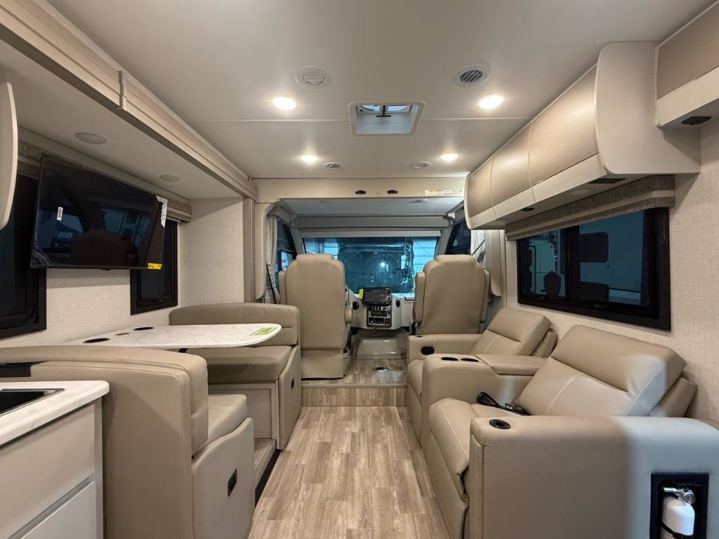 Thor Motor Coach 28.1 Essence 2026 à vendre