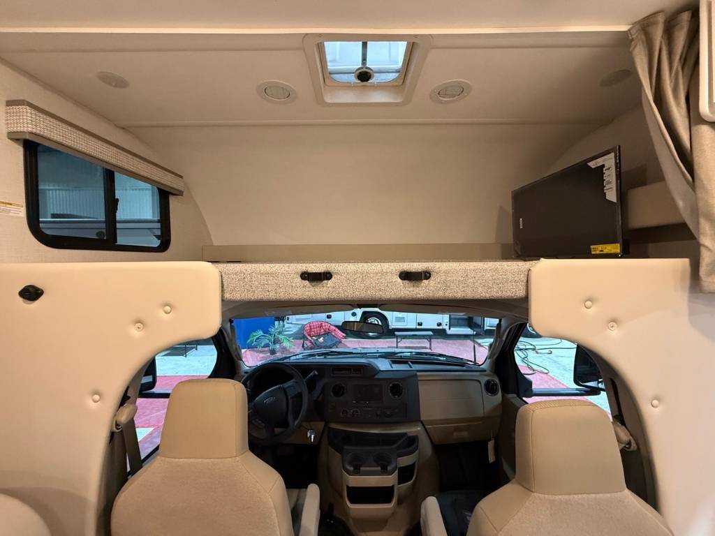 Thor Motor Coach Echelon LZ25 Essence 2026 à vendre