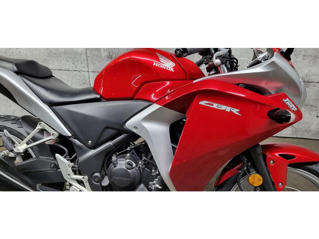 Honda CBR250R 2011 à vendre