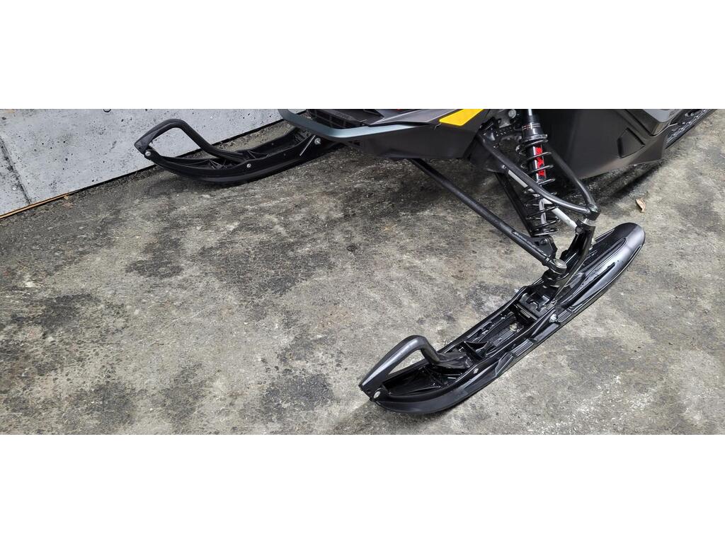 Ski-Doo Renegade 850 X-RS 137'' 2018 à vendre