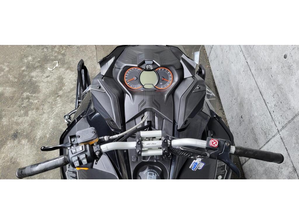 Ski-Doo Renegade 850 X-RS 137'' 2018 à vendre