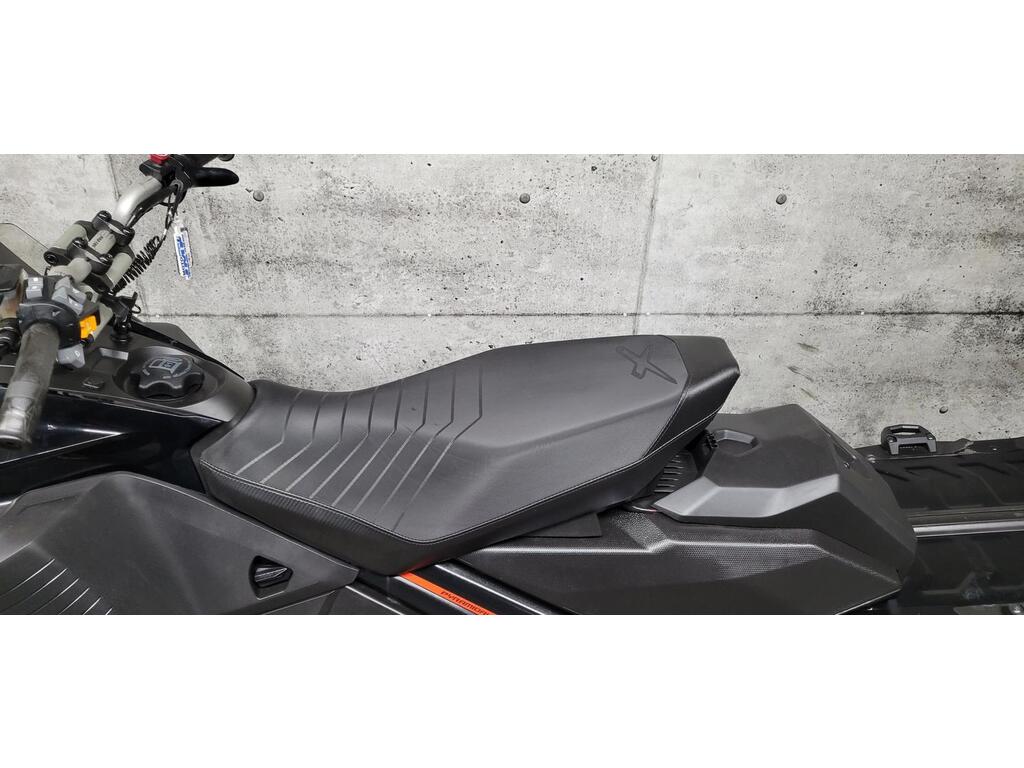 Ski-Doo Renegade 850 X-RS 137'' 2018 à vendre